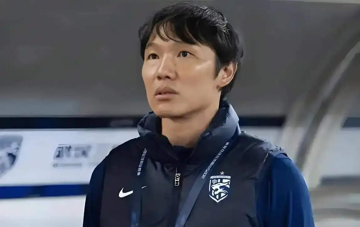 爱游戏-赛前武汉三镇战术微调：CBA季后赛节点到来，更衣室稳定，临场指挥获称赞的简单介绍-爱游戏